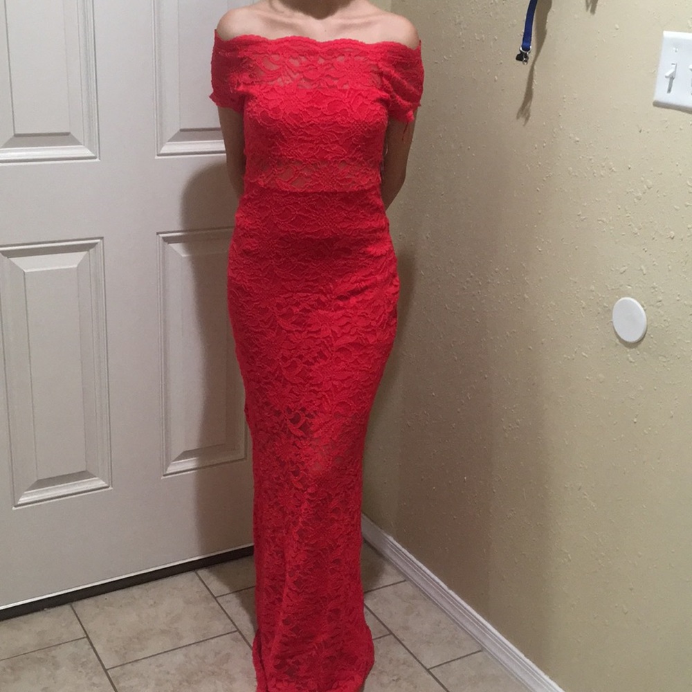 Morgan &Co Red Lace Evening Dress Size 1, 3, 7